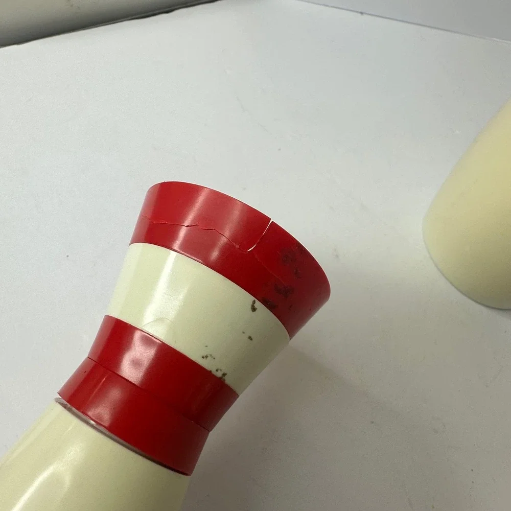 Vintage Jim Beam Ten-Pin Bowling Pin Bourbon Whiskey Decanter Cream Red 10 Year